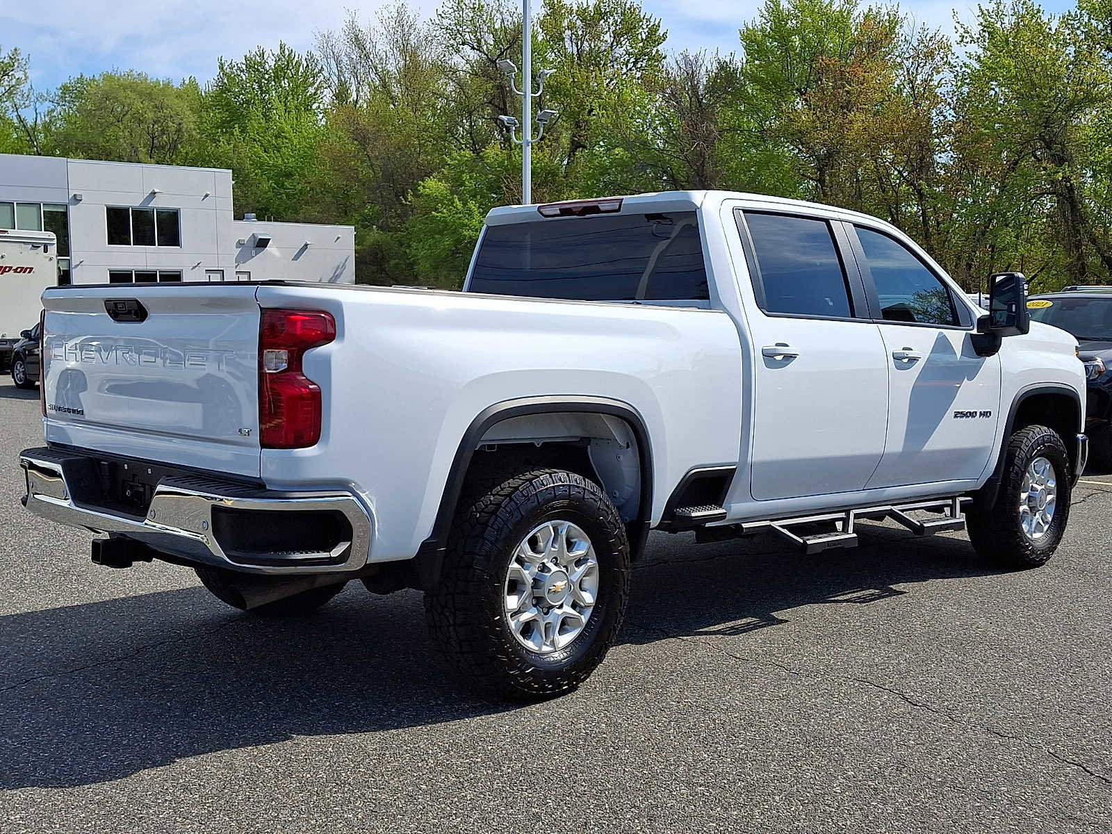Used 2024 Chevrolet Silverado 2500 LT w/ All Star Edition AWD/4WD image 6