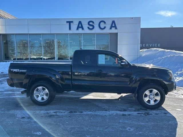 Used 2014 Toyota Tacoma 4x4 Access Cab V6 w/ TRD Sport Package image 10