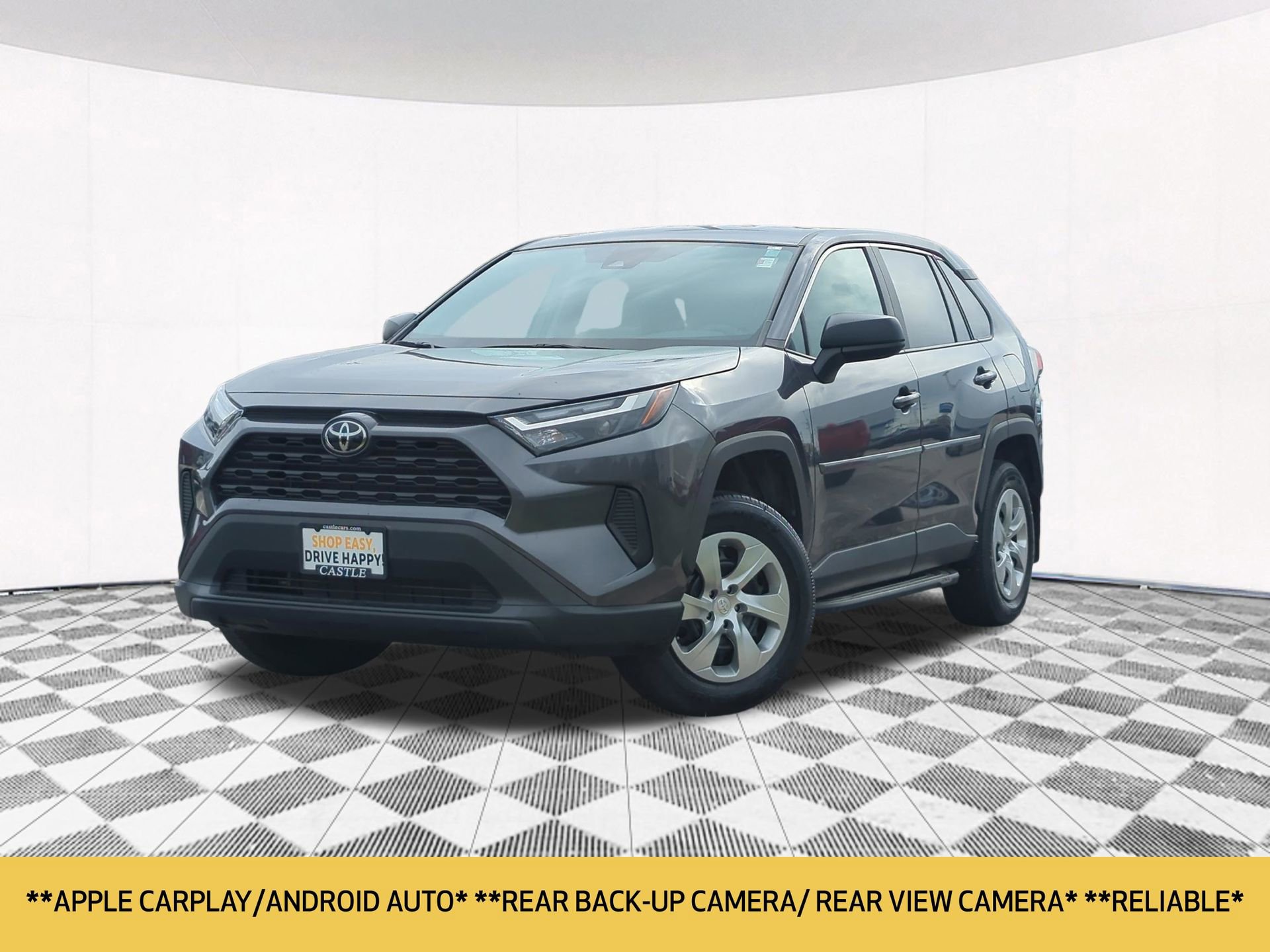 Used 2023 Toyota RAV4 LE AWD/4WD image 2