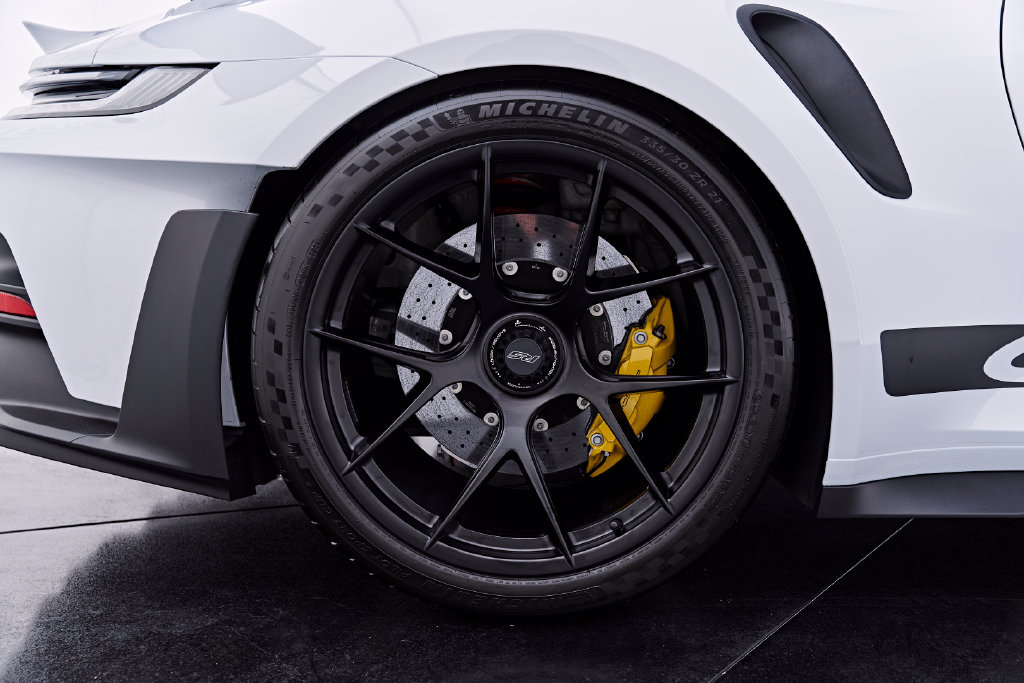 Used 2025 Porsche 911 GT3 RS RWD image 38