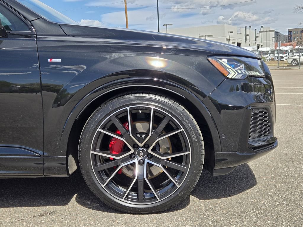 Used 2024 Audi Q7 3.0T Prestige AWD/4WD image 9