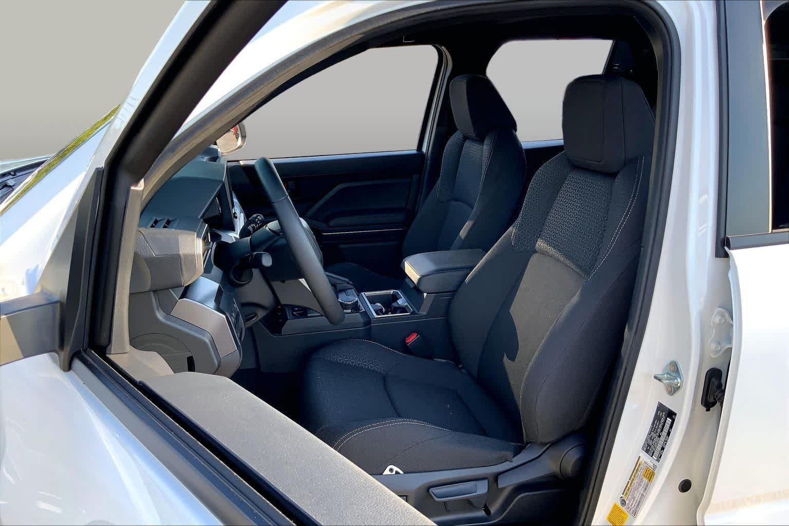 Used 2026 Toyota 4Runner SR5 AWD/4WD image 8