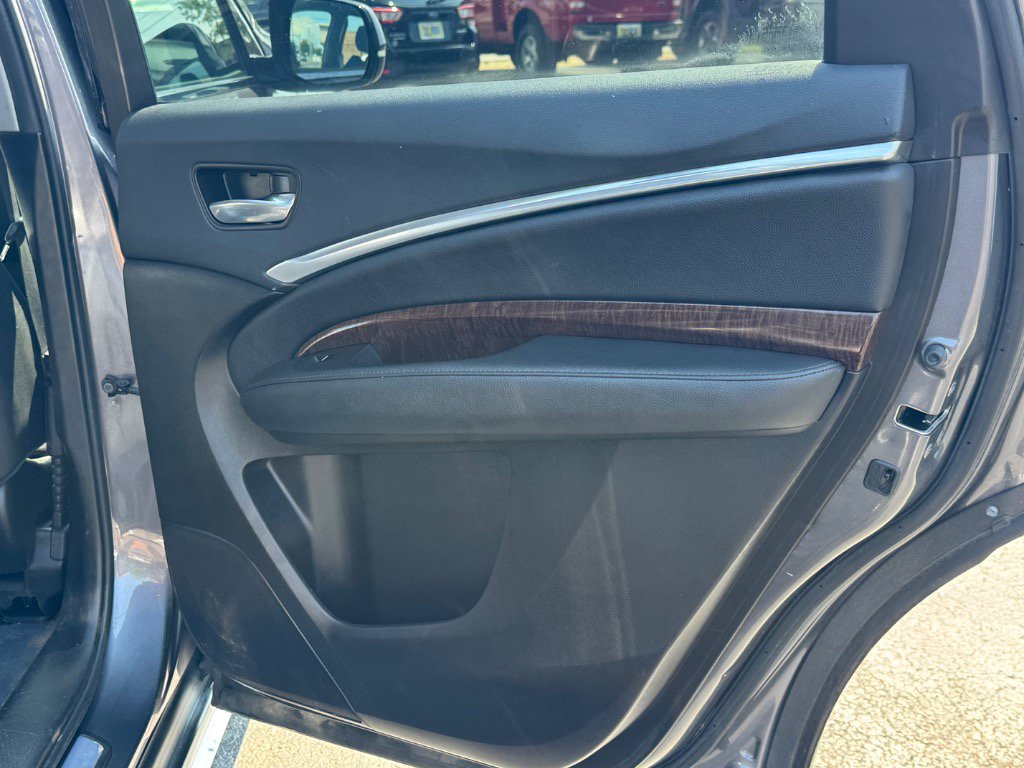 Used 2018 Acura MDX SH-AWD image 17