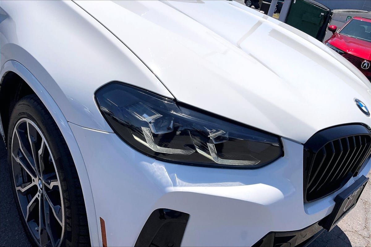Used 2023 BMW X3 xDrive30i w/ M Sport Package AWD/4WD image 25