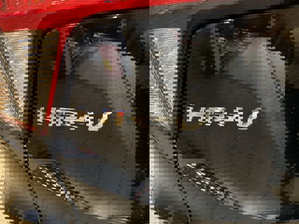 Used 2020 Honda HR-V Sport image 24