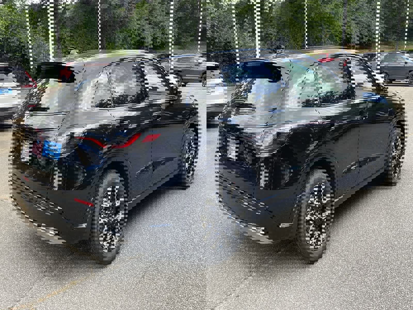 New 2026 Honda HR-V EX-L image 4