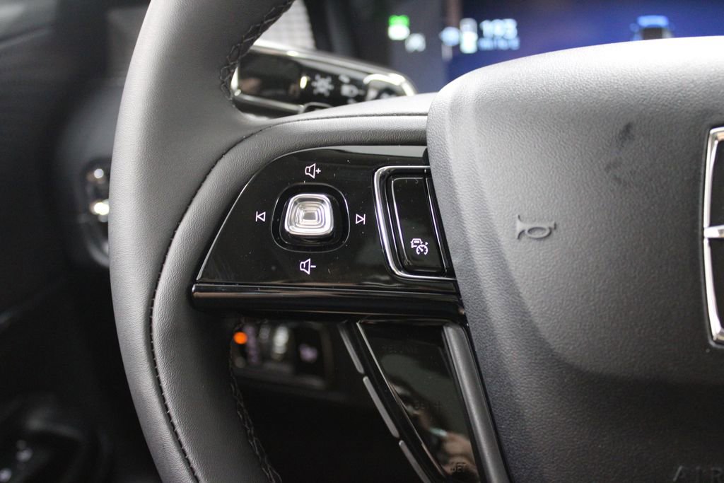 New 2025 Lincoln Corsair FWD w/ Equipment Group 101A image 36