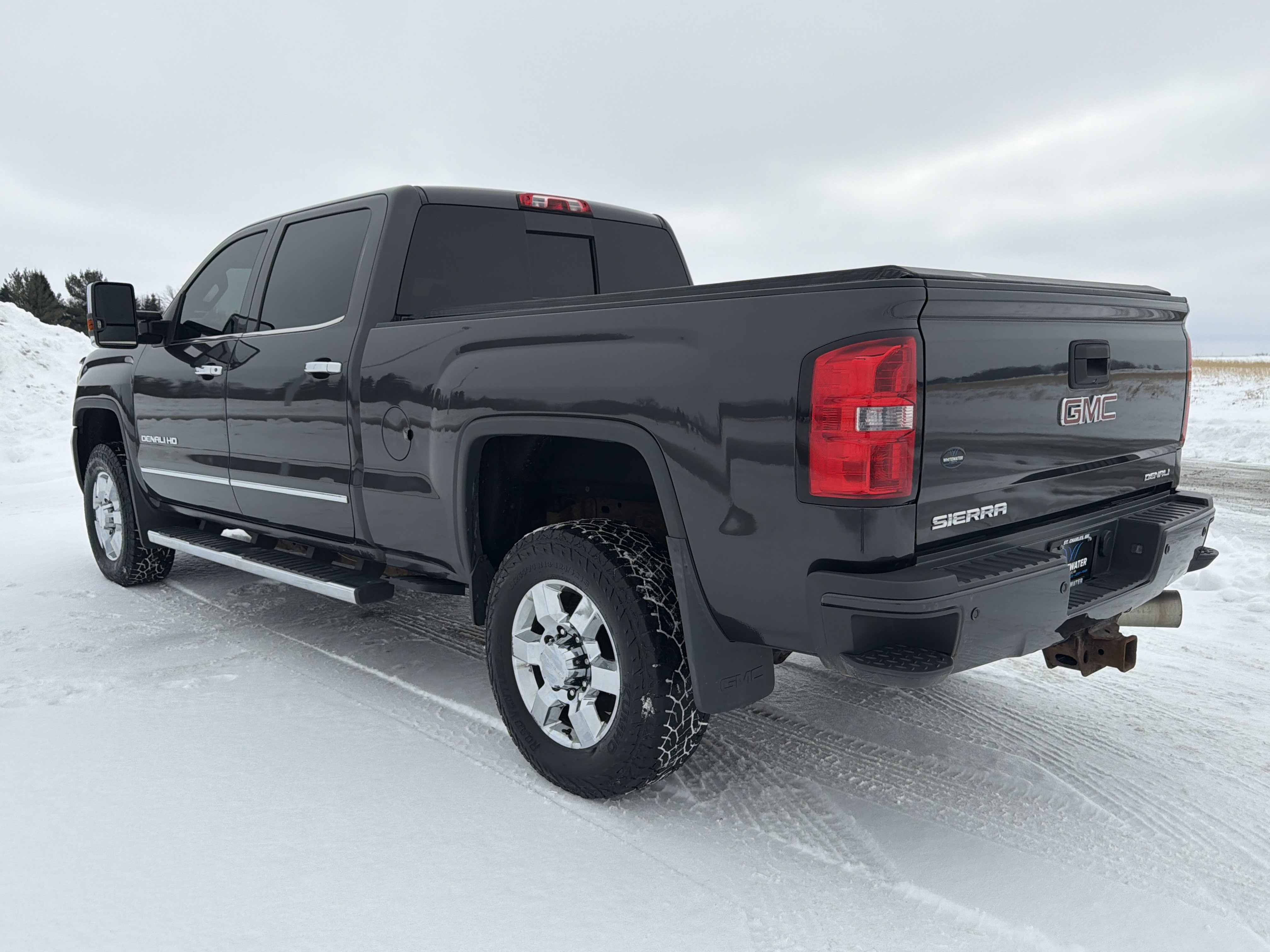 Used 2015 GMC Sierra 3500 Denali w/ Duramax Plus Package image 26
