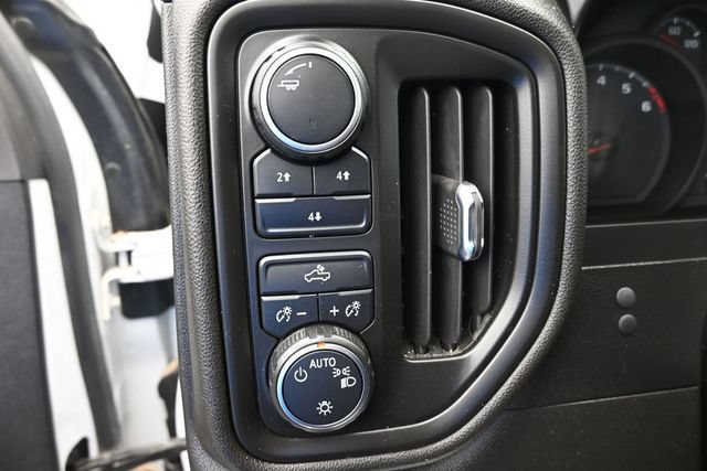Used 2022 Chevrolet Silverado 2500 W/T AWD/4WD image 40