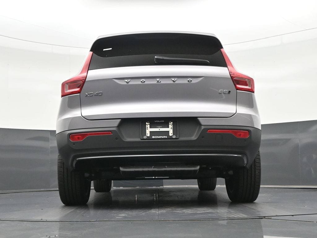 New 2026 Volvo XC40 B5 Plus w/ Climate Package AWD/4WD image 28