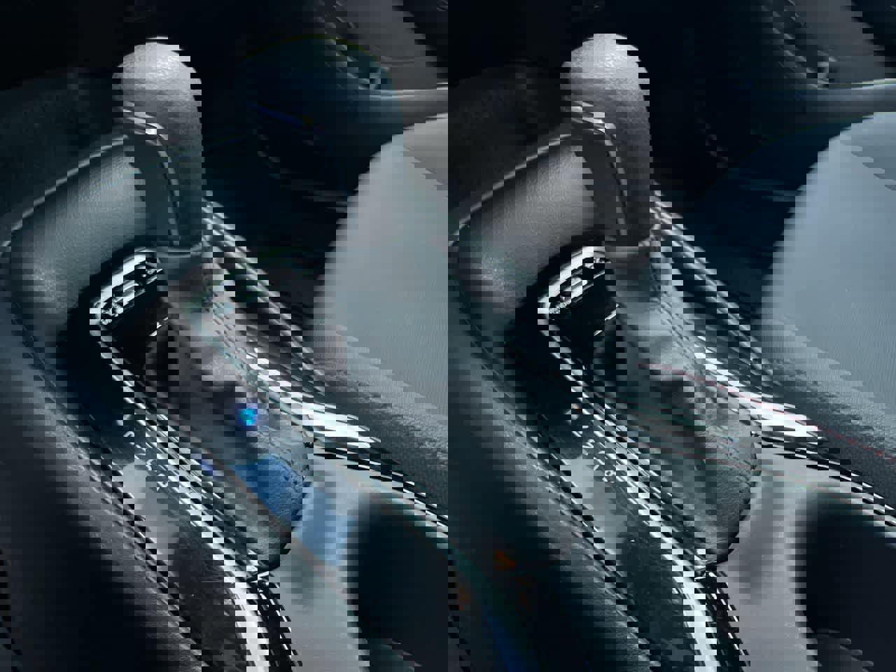 Used 2023 Toyota Corolla SE w/ SE Premium Package image 20