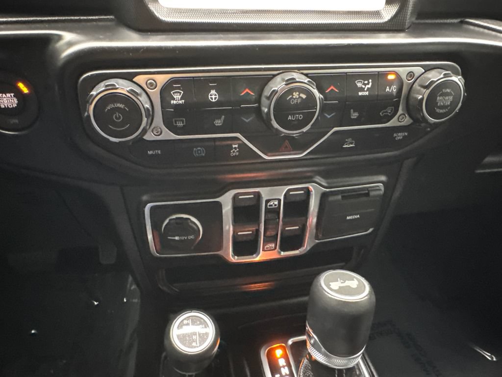 Used 2022 Jeep Wrangler Unlimited Sahara w/ Cold Weather Group AWD/4WD image 66