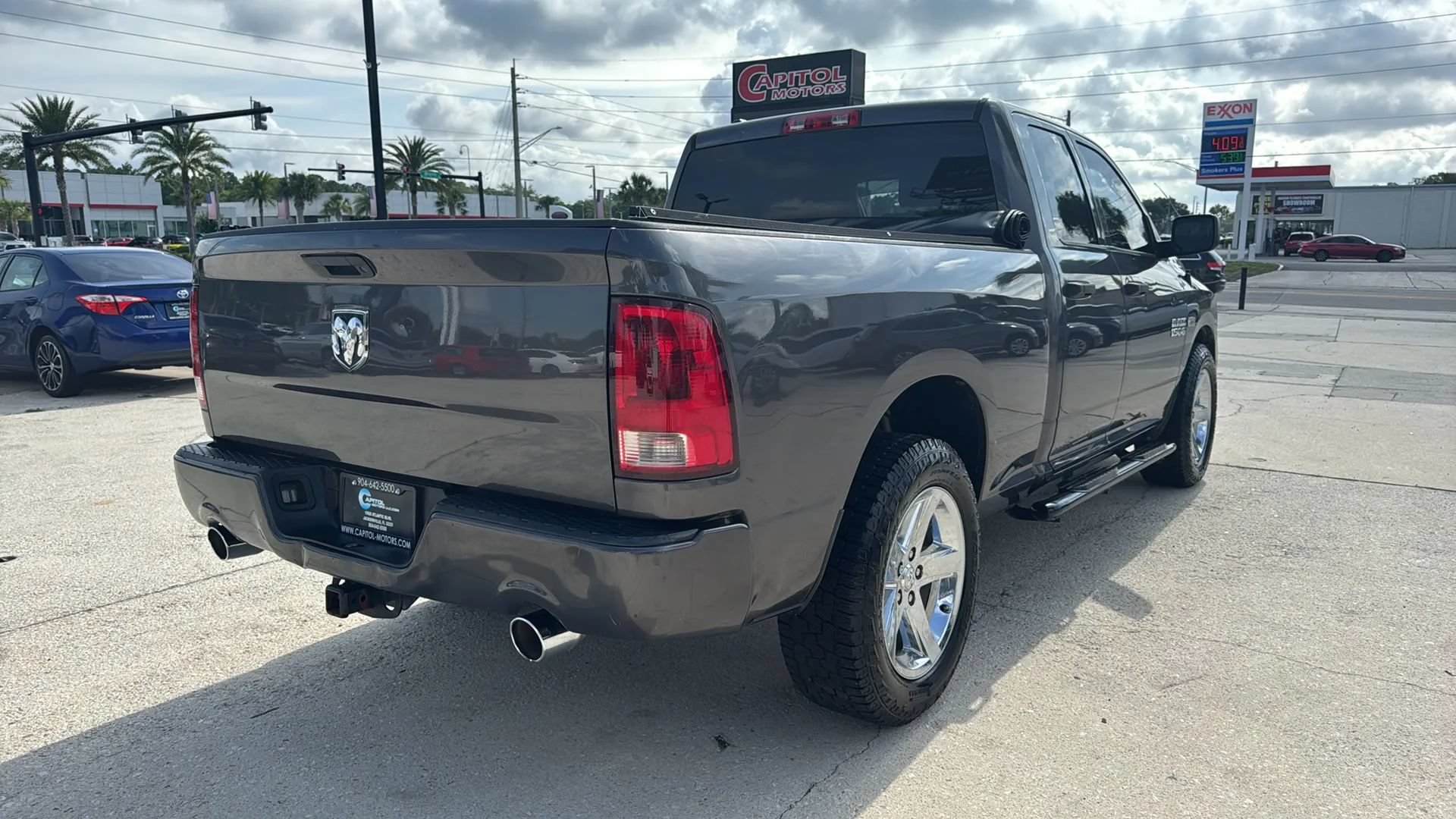 Used 2014 RAM 1500 Express RWD image 5