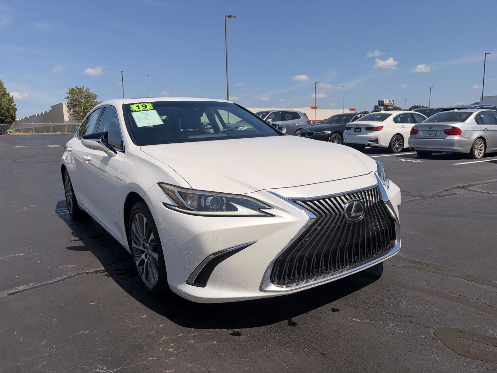 Used 2019 Lexus ES 350 w/ Accessory Package FWD image 7