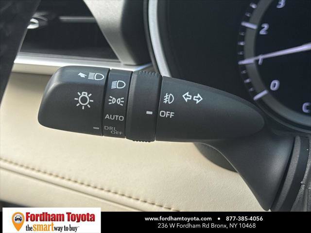 Certified 2022 Toyota Highlander XLE image 26