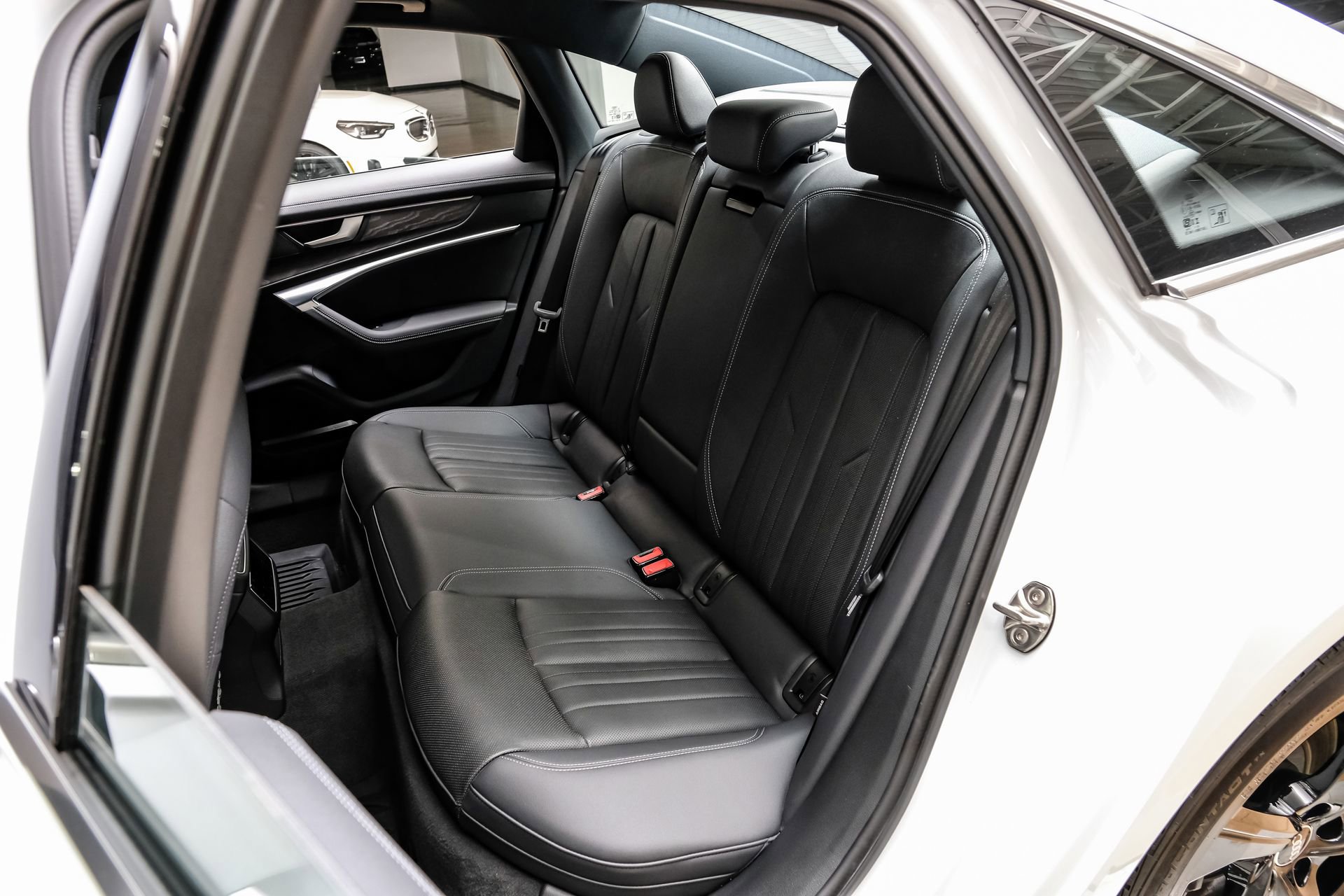 Used 2024 Audi A6 Premium Plus image 43