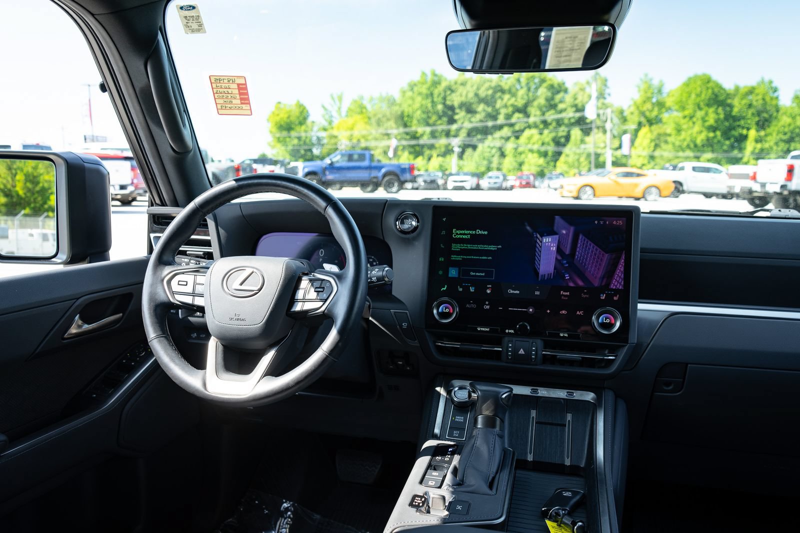 Used 2024 Lexus GX 550 w/ Accessory Package (2T) AWD/4WD image 33