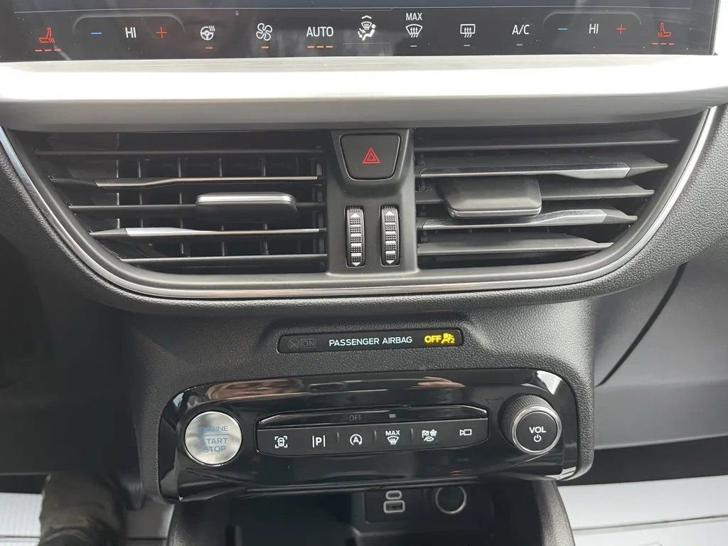 Used 2024 Ford Escape Platinum image 26