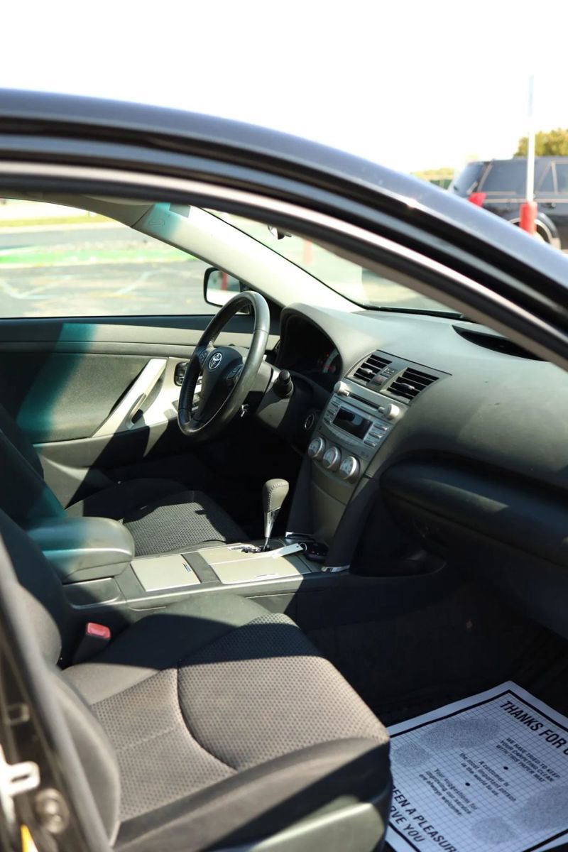 Used 2011 Toyota Camry SE image 36