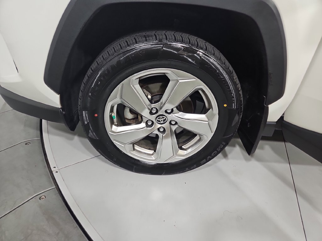 Used 2019 Toyota RAV4 Limited AWD/4WD image 26