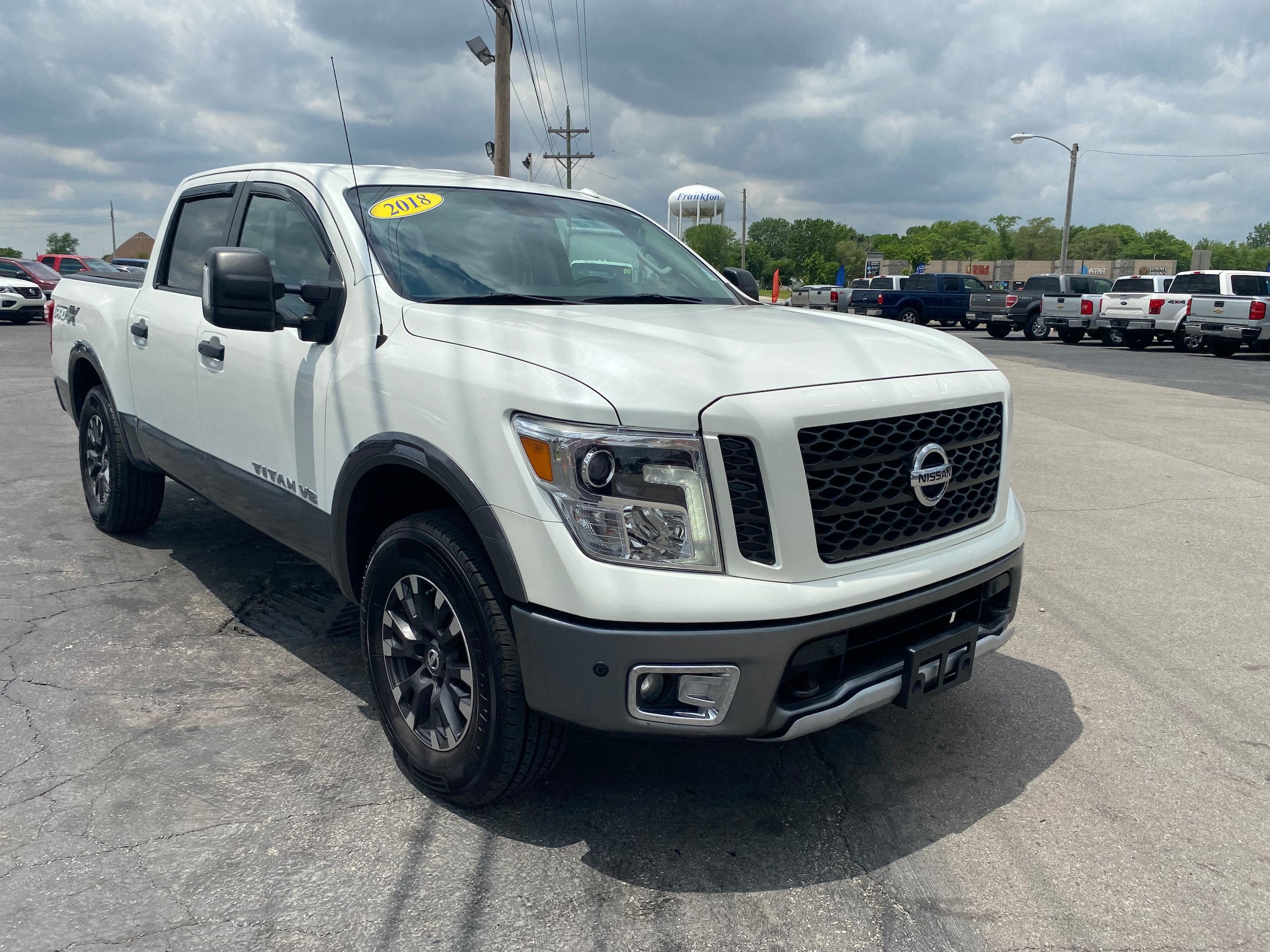 Used 2018 Nissan Titan PRO-4X w/ Pro-4x Utility Package AWD/4WD image 3