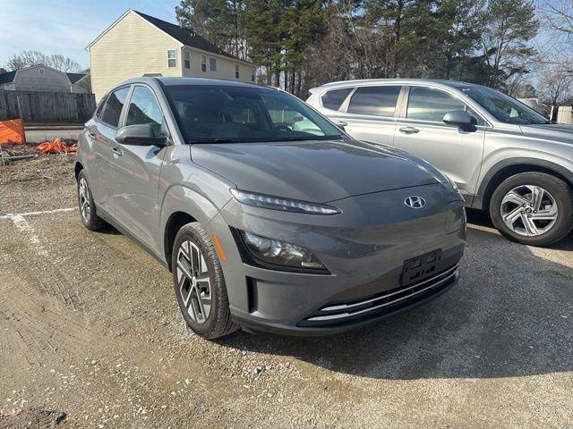 Used 2023 Hyundai Kona SE w/ Cargo Package image 1