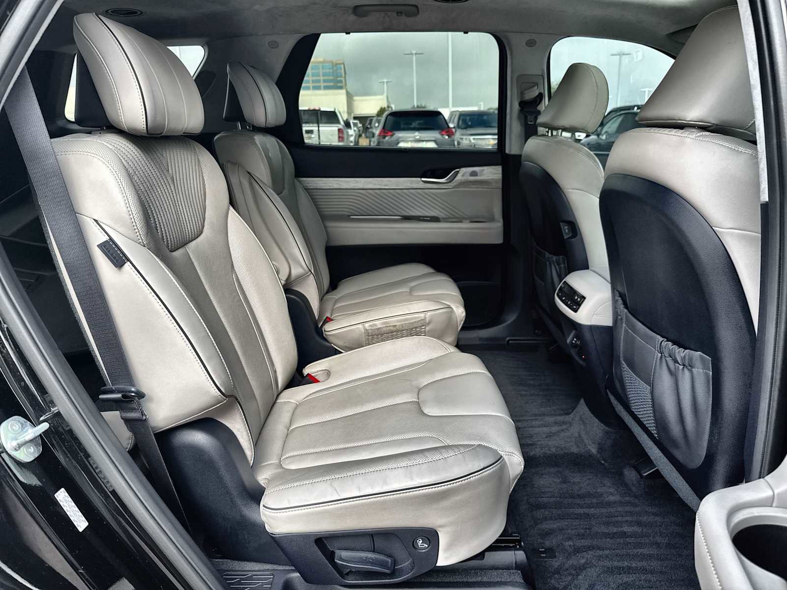 Used 2024 Hyundai Palisade Calligraphy FWD image 19