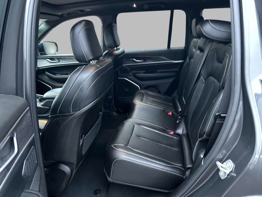 Used 2024 Jeep Grand Cherokee Limited 4xe image 11