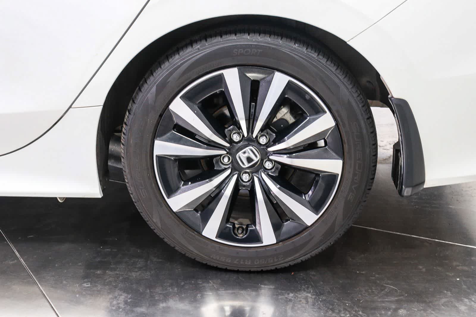 Used 2025 Honda Civic Sport image 10