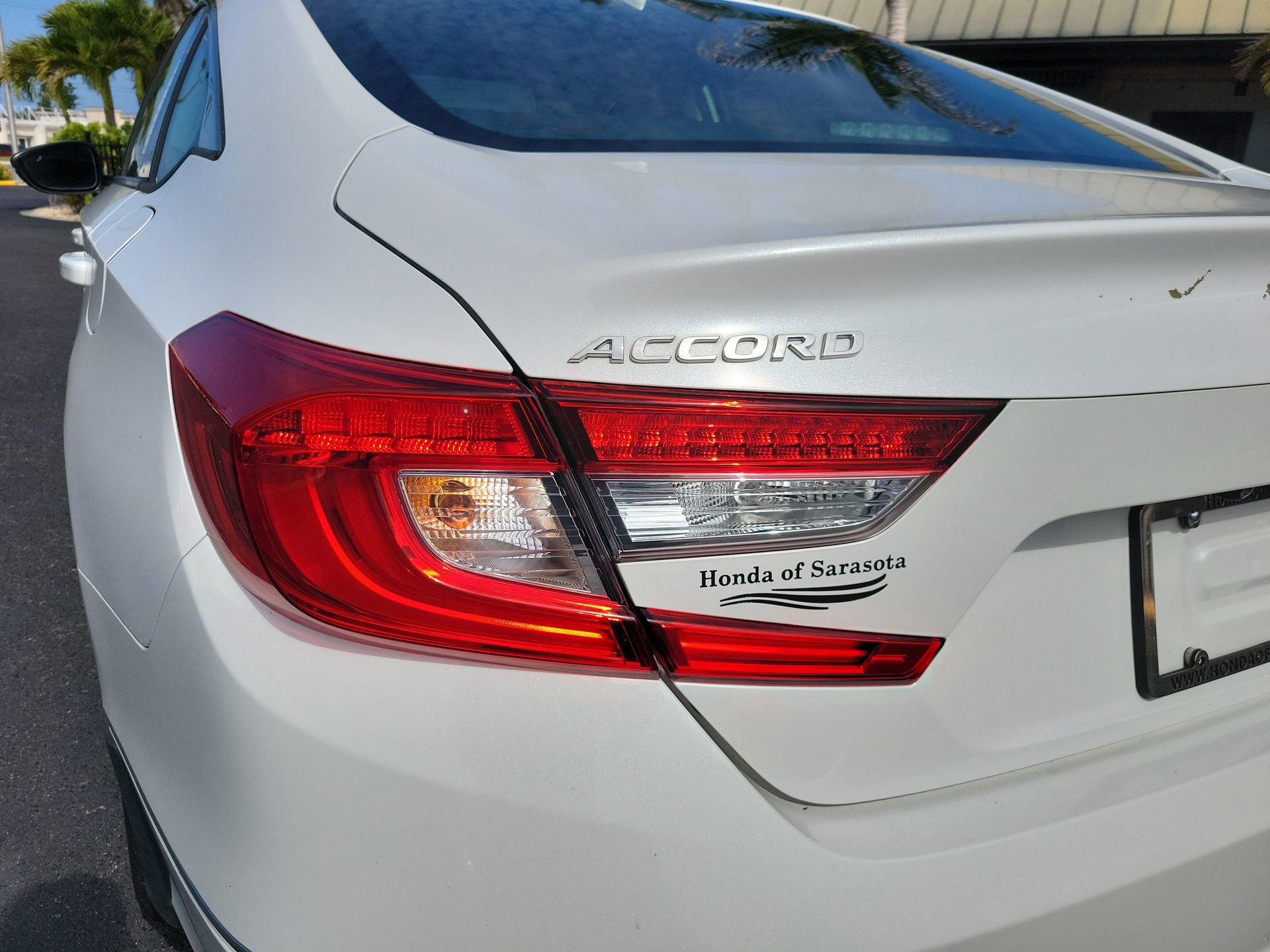Used 2018 Honda Accord EX-L image 11