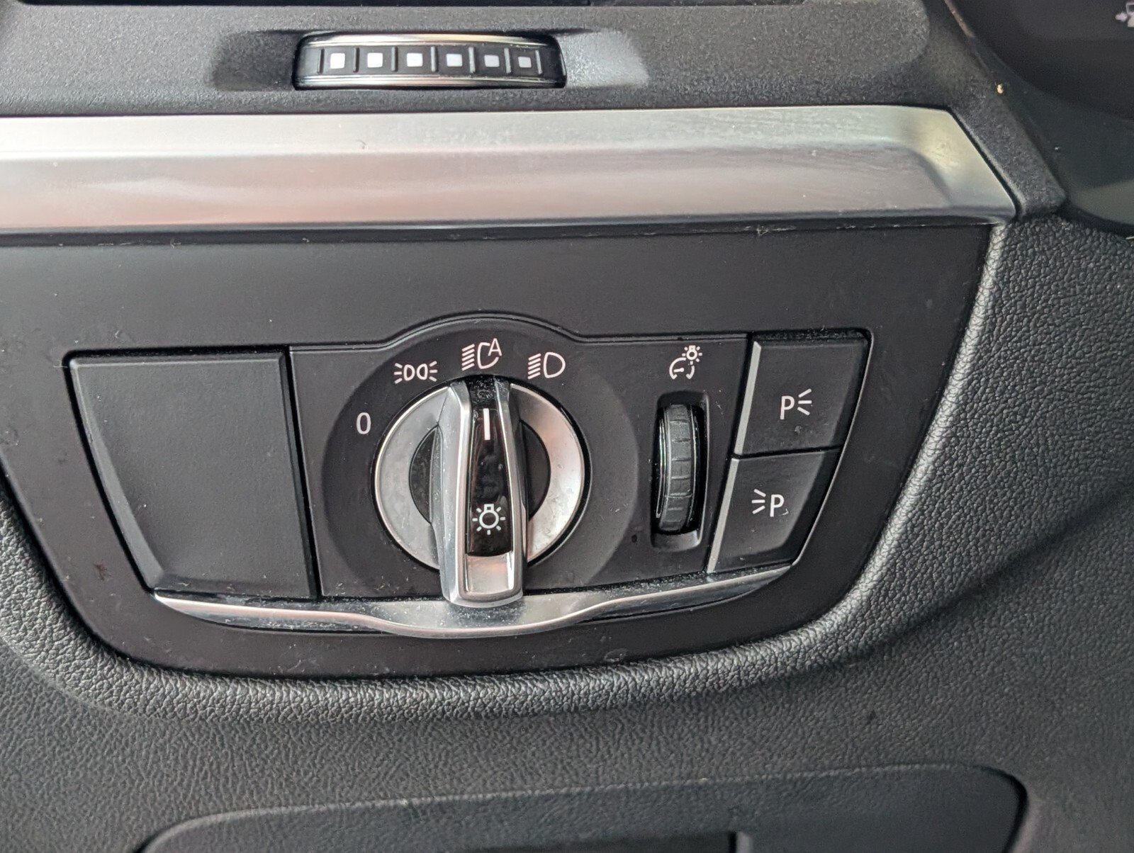 Used 2022 BMW X3 xDrive30i w/ Premium Package 2 AWD/4WD image 17