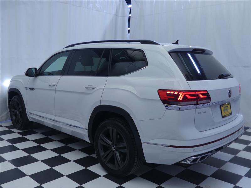 Used 2021 Volkswagen Atlas SE w/ Panoramic Sunroof Package image 4