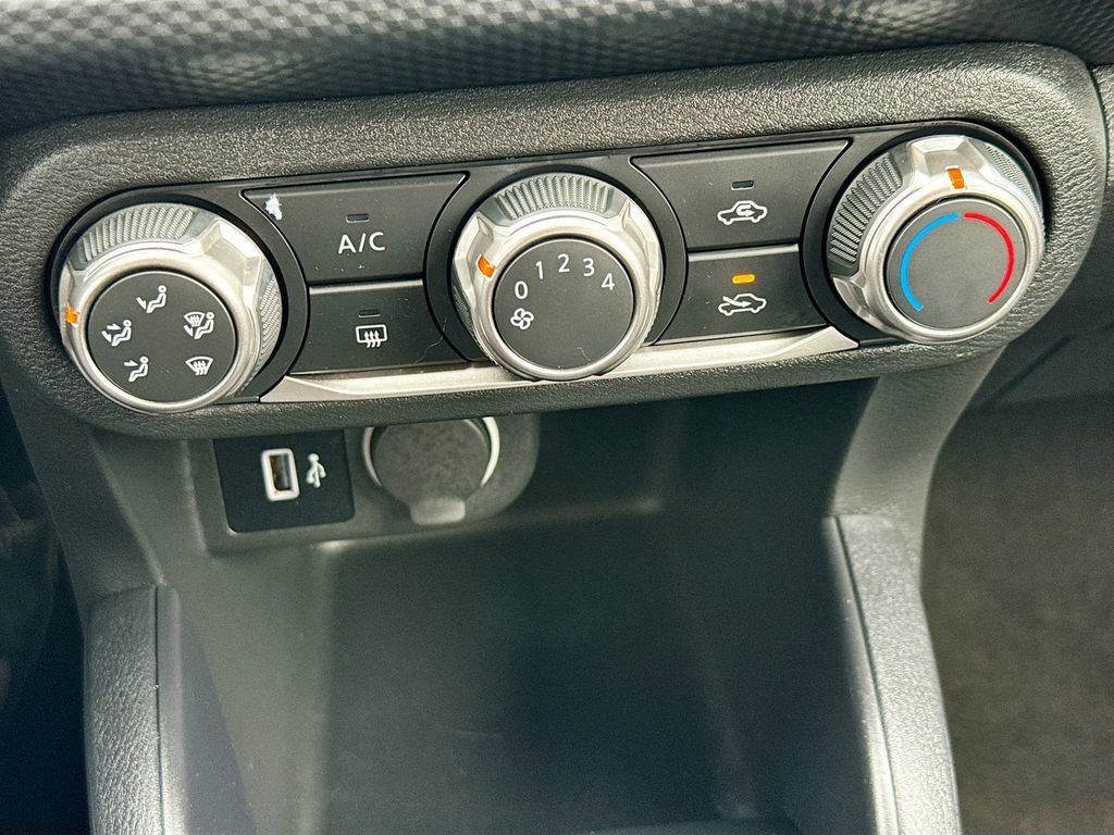 Used 2024 Nissan Kicks S image 14