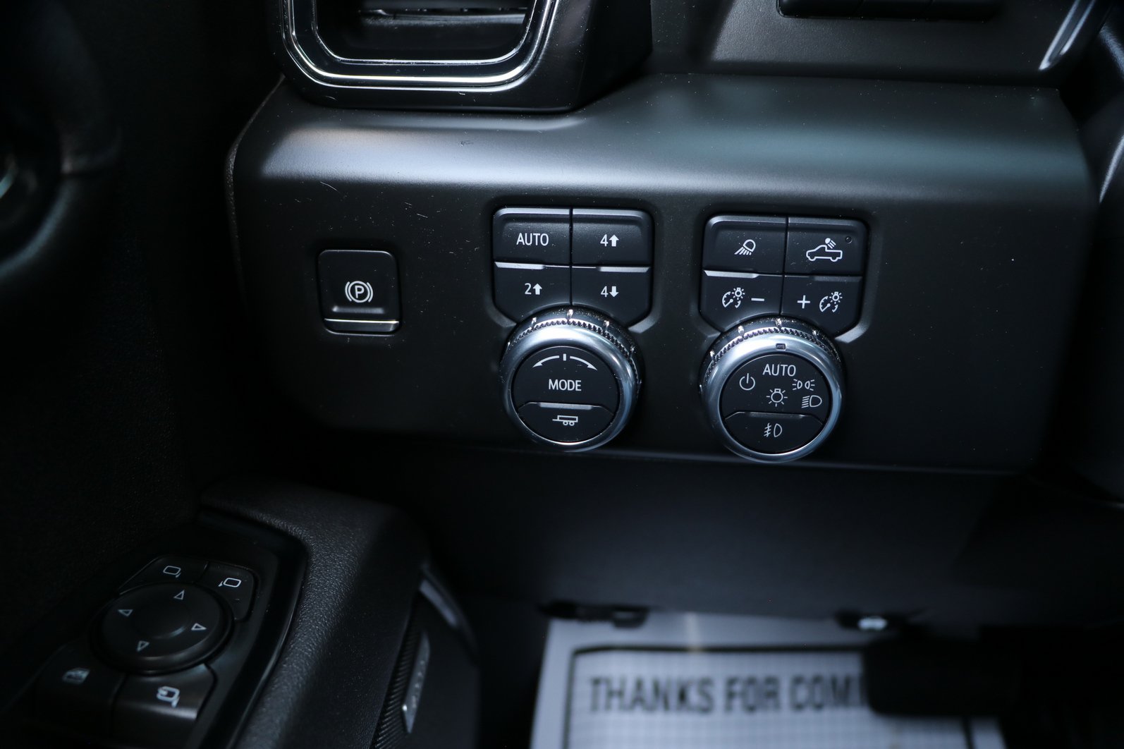 Used 2025 GMC Sierra 1500 AT4 w/ AT4 Premium Package AWD/4WD image 12