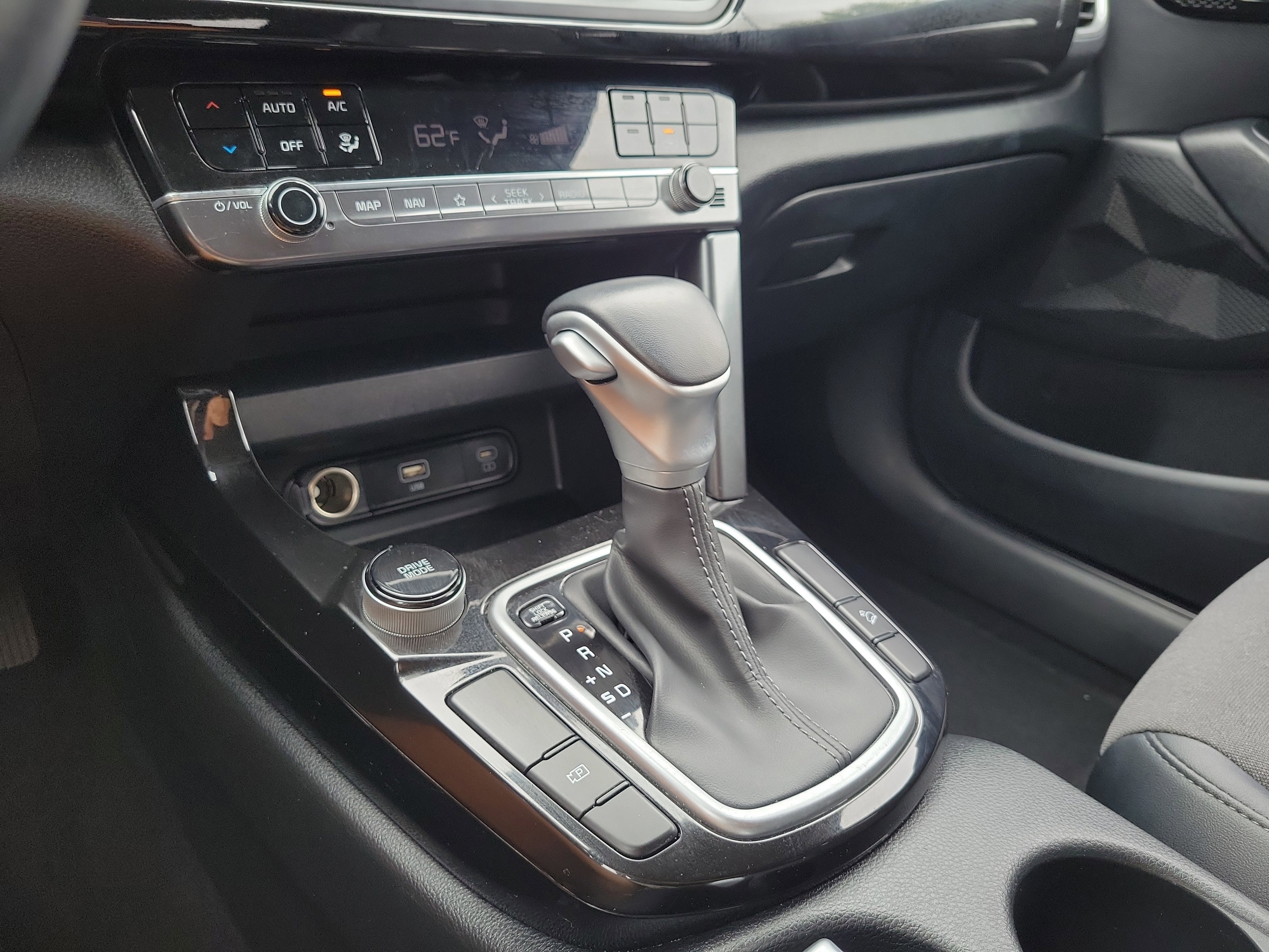 Used 2025 Kia Seltos S FWD image 27