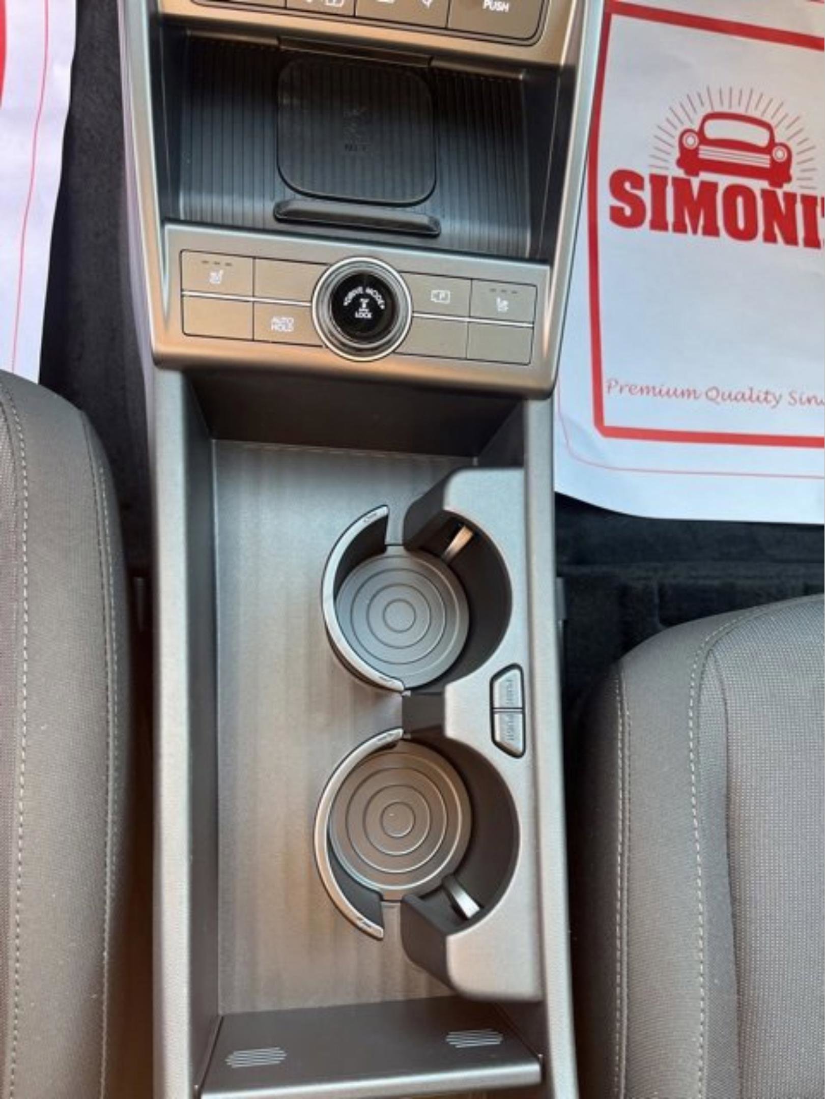 Certified 2025 Hyundai Kona SEL AWD/4WD image 17