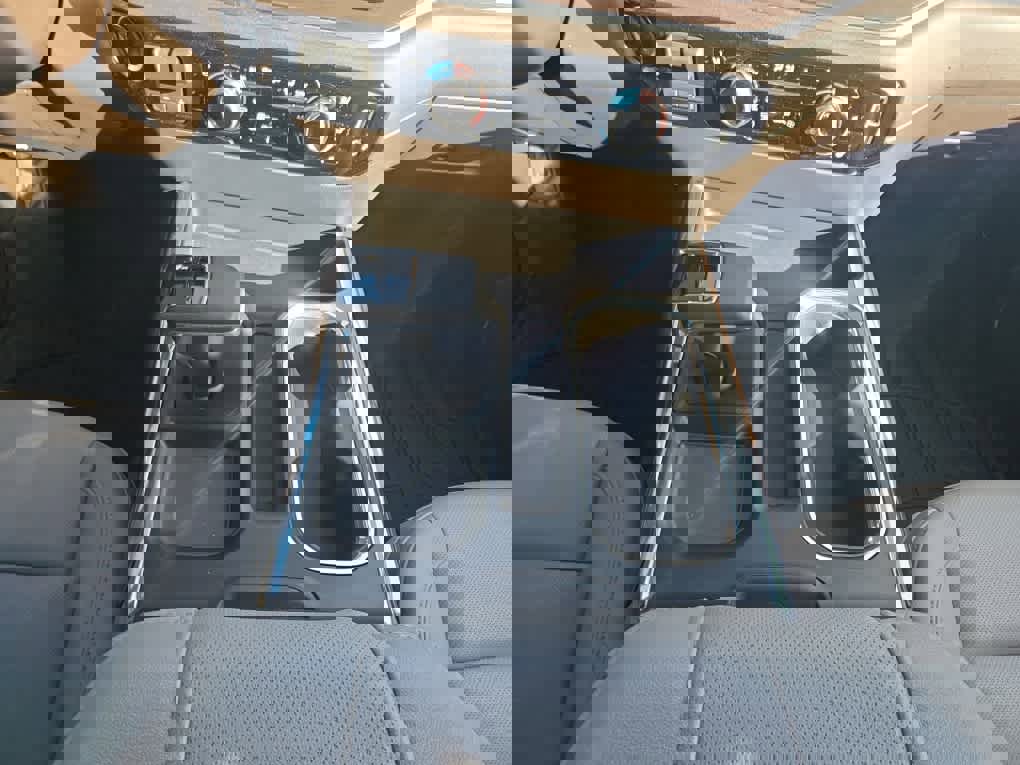 Used 2025 GMC Sierra 1500 SLT w/ SLT Premium Package image 17