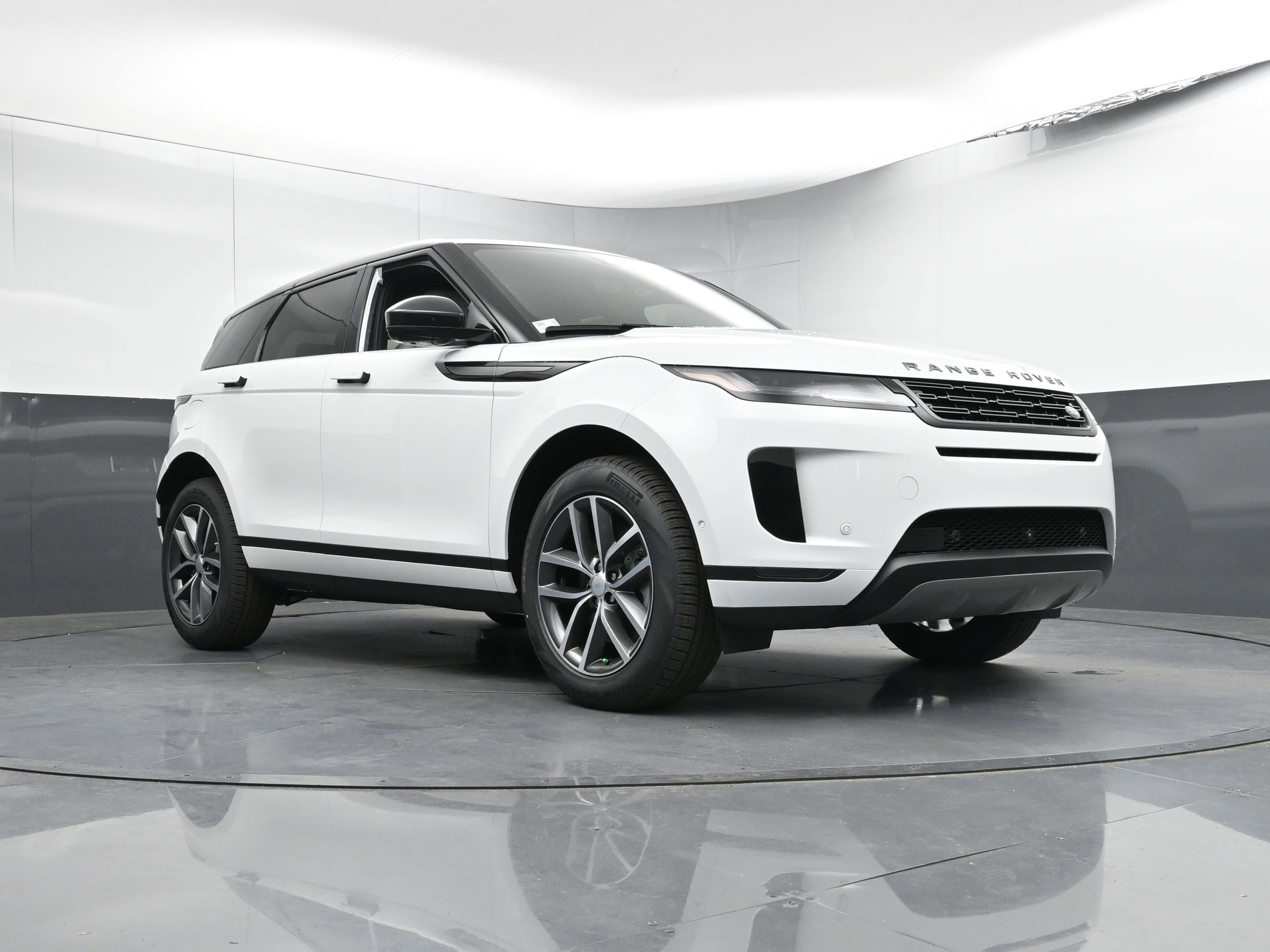 New 2026 Land Rover Range Rover Evoque S image 27