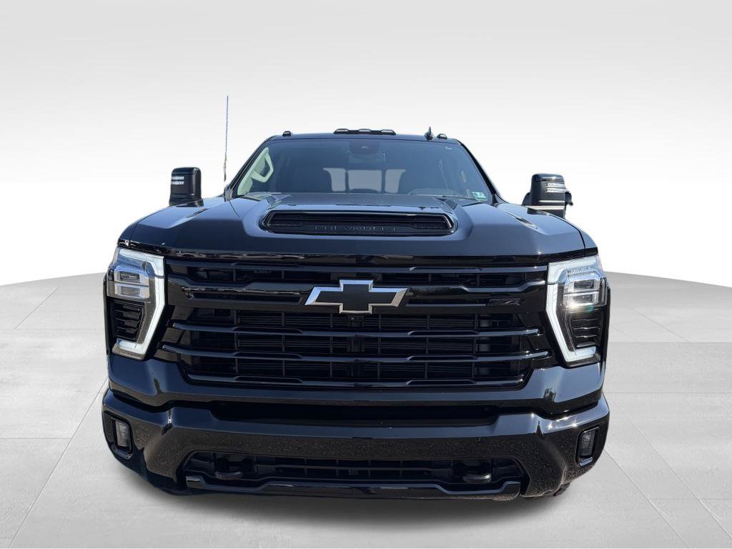 Used 2024 Chevrolet Silverado 2500 LT w/ Midnight Edition AWD/4WD image 28
