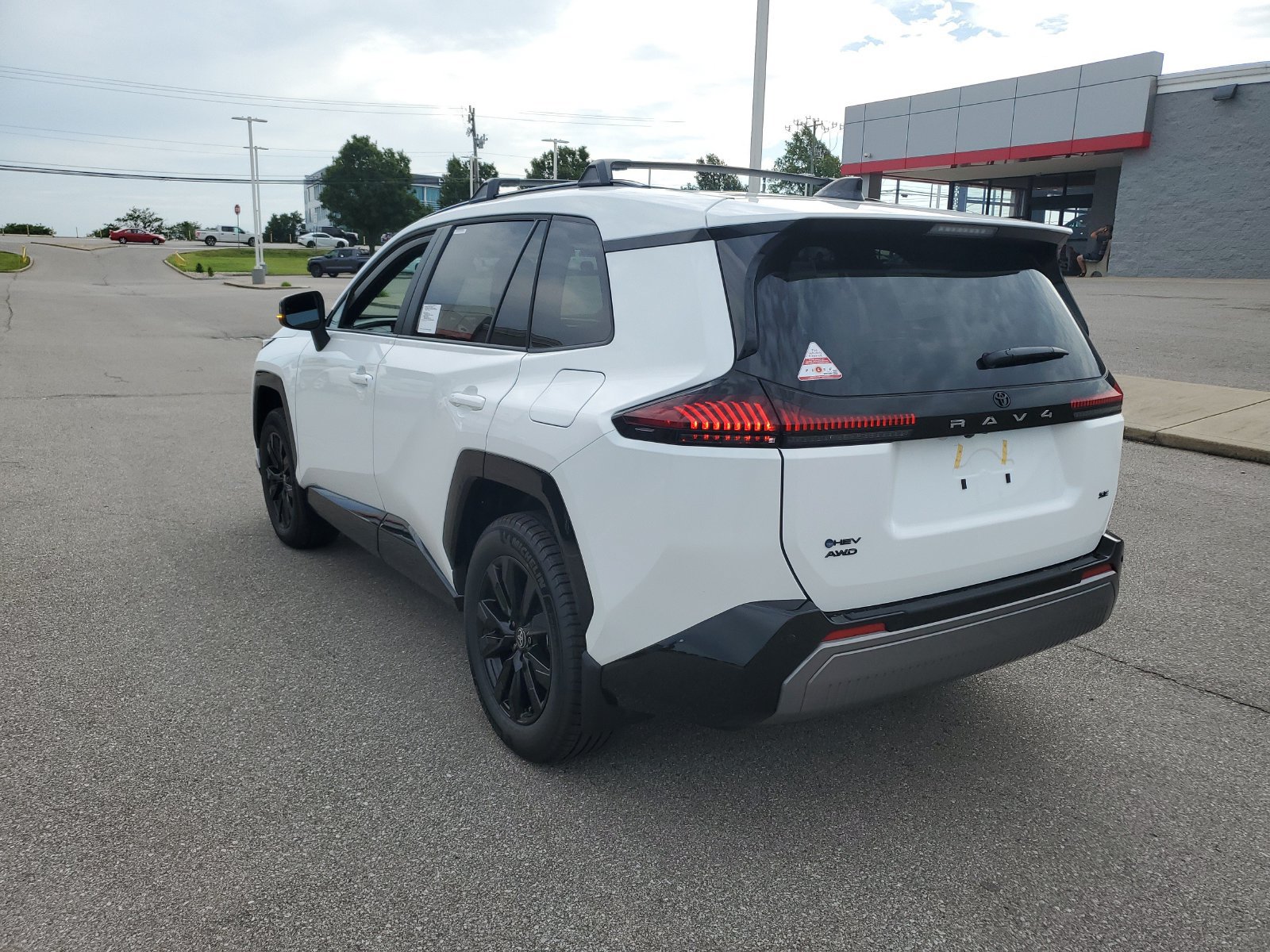 New 2026 Toyota RAV4 SE w/ Convenience Package AWD/4WD image 3