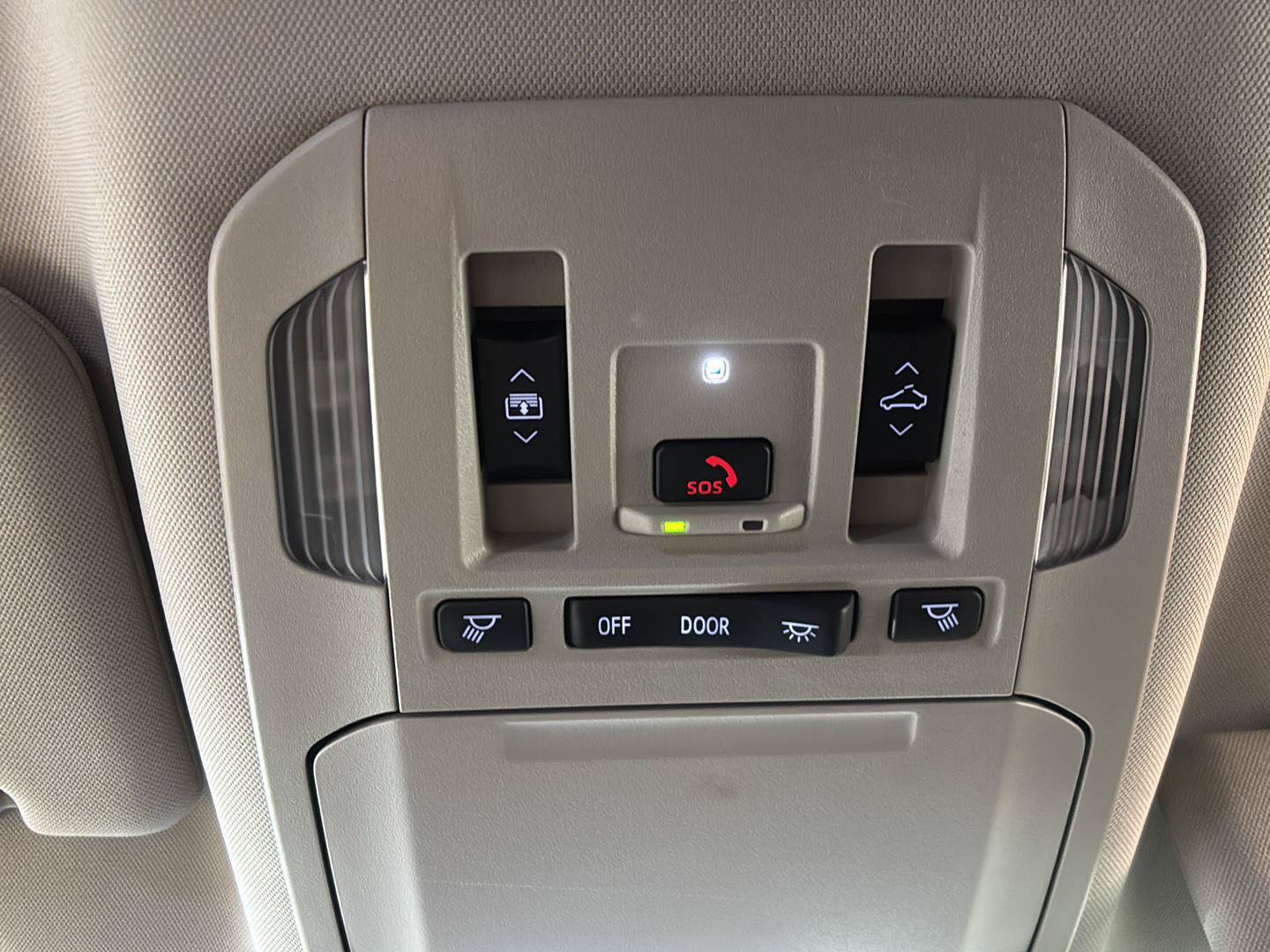 Used 2025 Toyota Highlander Platinum AWD/4WD image 31