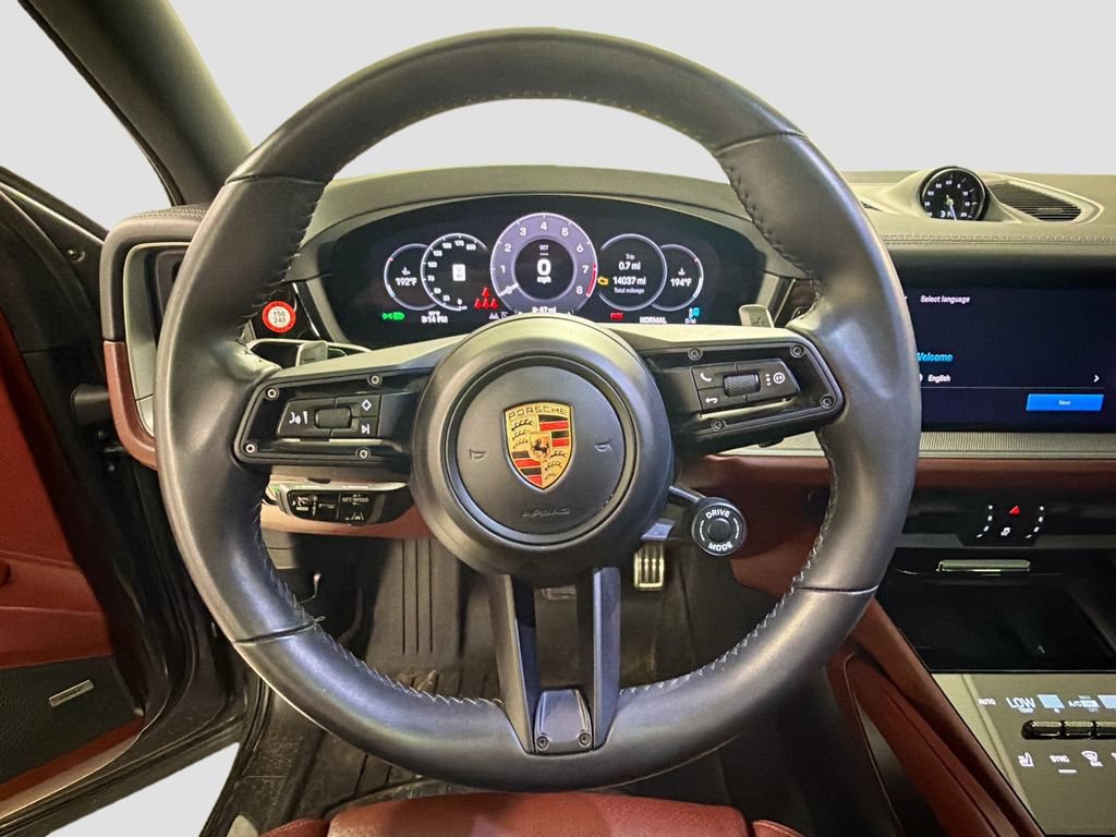 Certified 2024 Porsche Cayenne S AWD/4WD image 12