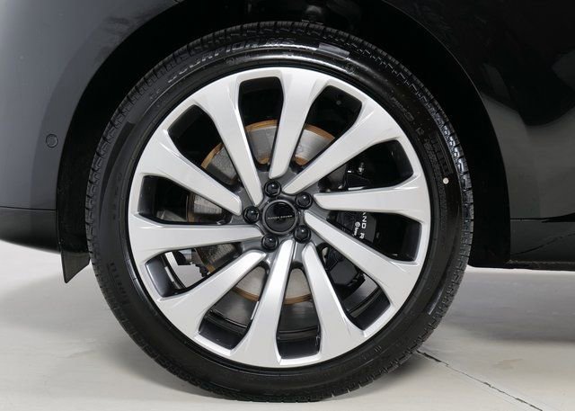 New 2026 Land Rover Range Rover SE AWD/4WD image 9