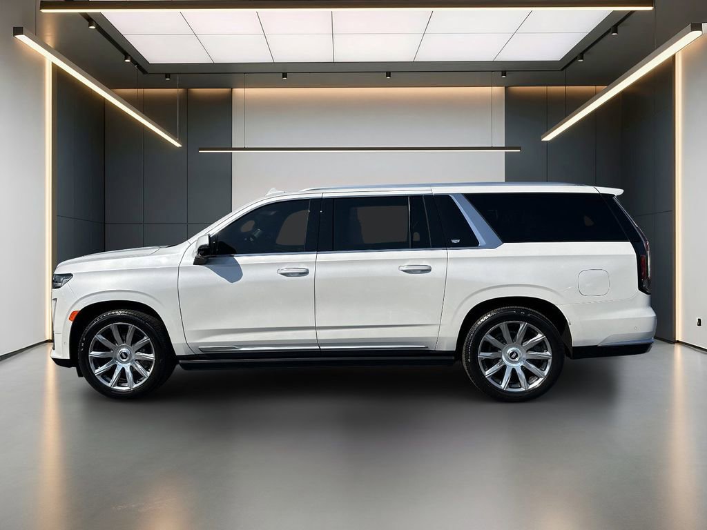 Used 2021 Cadillac Escalade ESV Premium Luxury Platinum w/ Heavy-Duty Trailer Package image 2