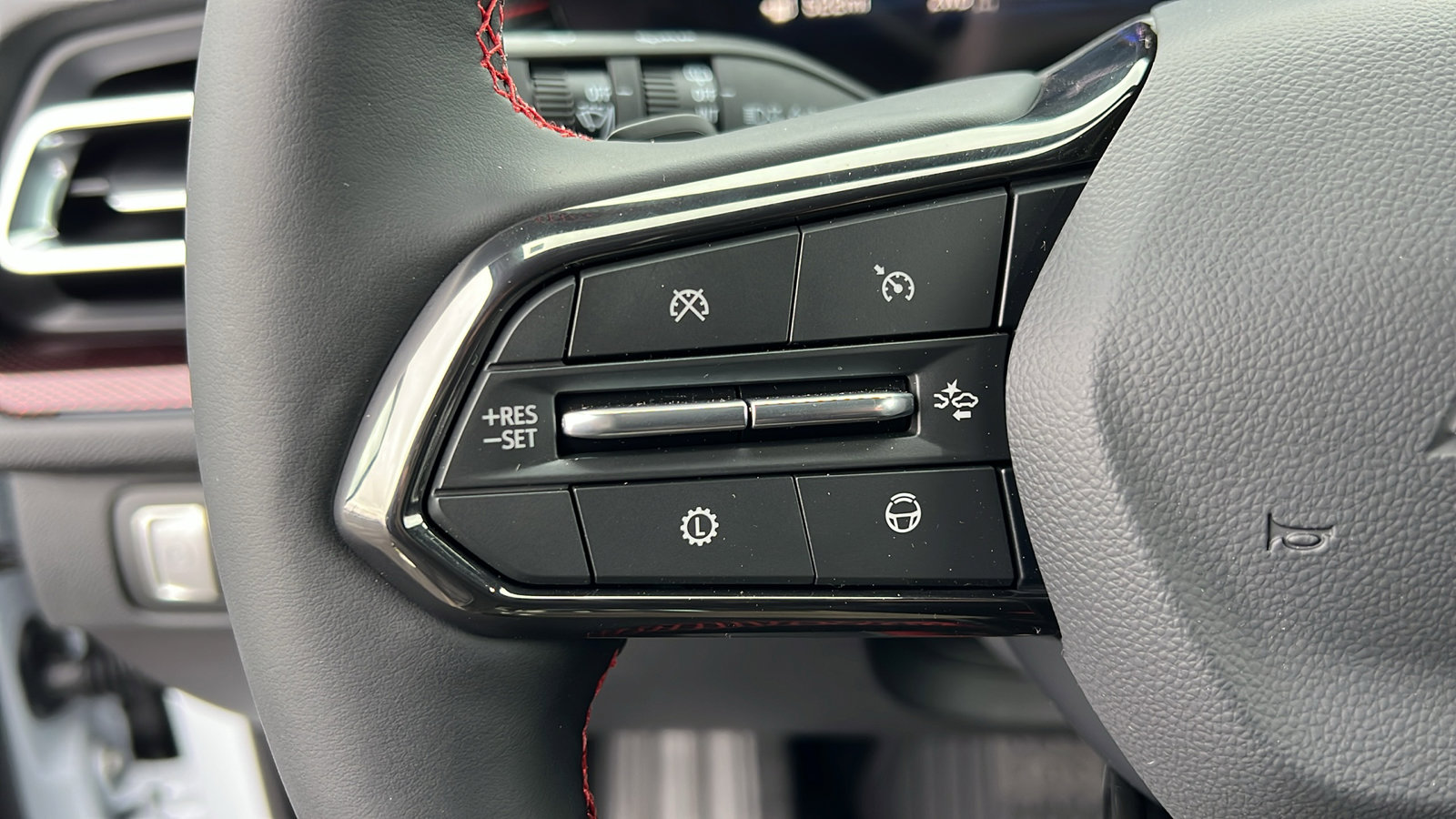 New 2026 Chevrolet Traverse RS w/ LPO, Floor Liner Package image 30