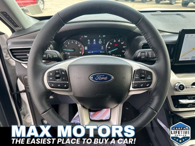 New 2024 Ford Explorer XLT w/ Equipment Group 202A image 30