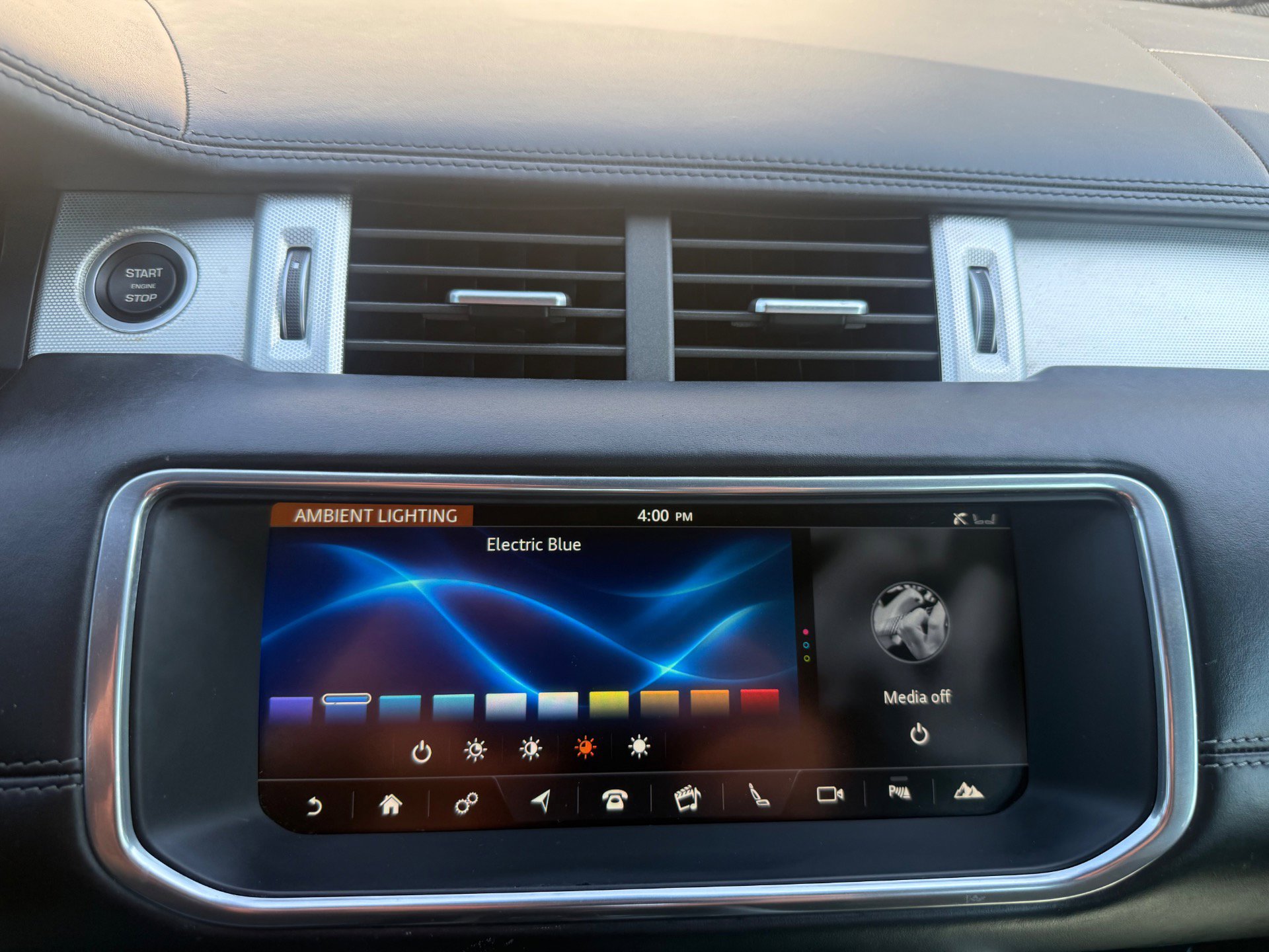 Used 2017 Land Rover Range Rover Evoque HSE Dynamic image 41