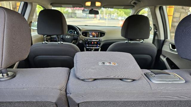 Used 2017 Hyundai Ioniq SEL FWD image 38
