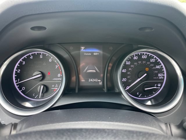 Used 2018 Toyota Camry LE FWD image 13
