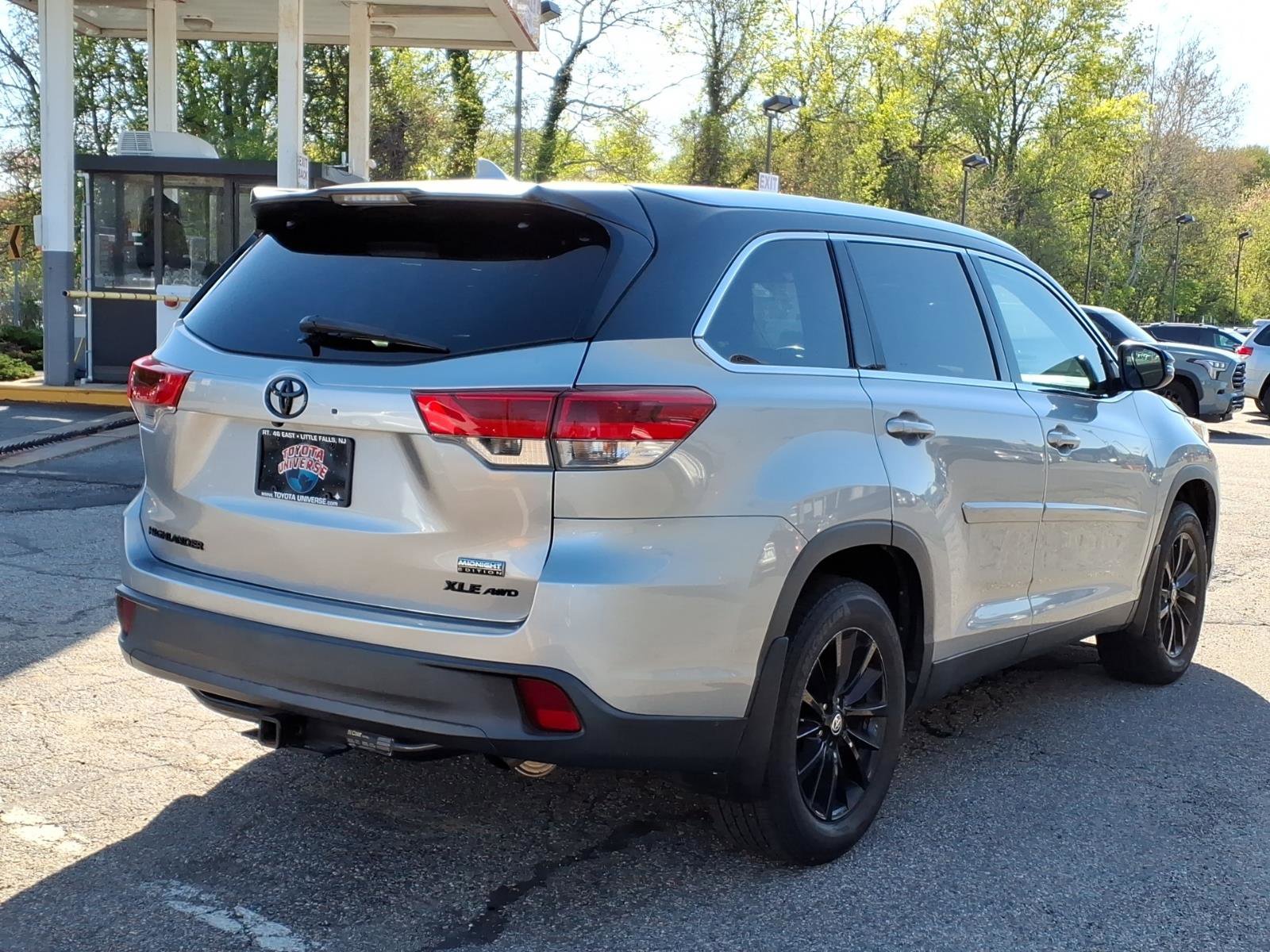 Certified 2019 Toyota Highlander XLE AWD/4WD image 6